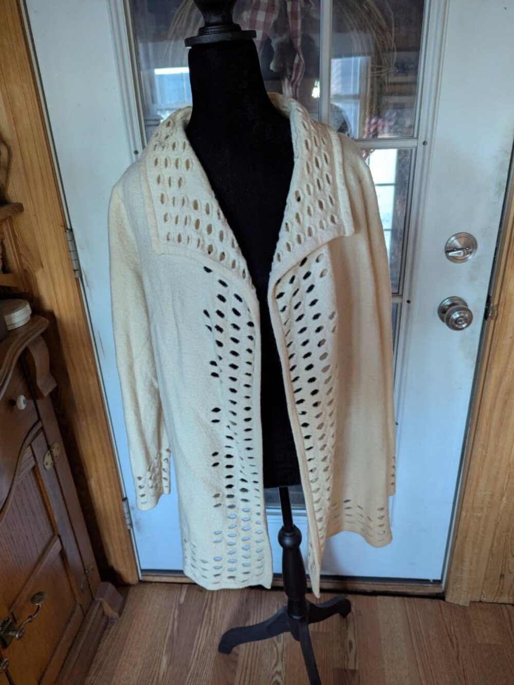 Cardigan tunic Sweater cream color size medium Chico's size 1